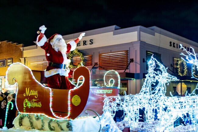 Northport's Christmas Tree lighting even has its own jolly Santa.