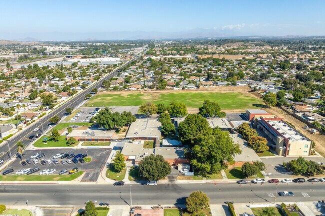 Alan Orrenmaa Elementary School presents an aerial view, showcasing its vibrant environment.