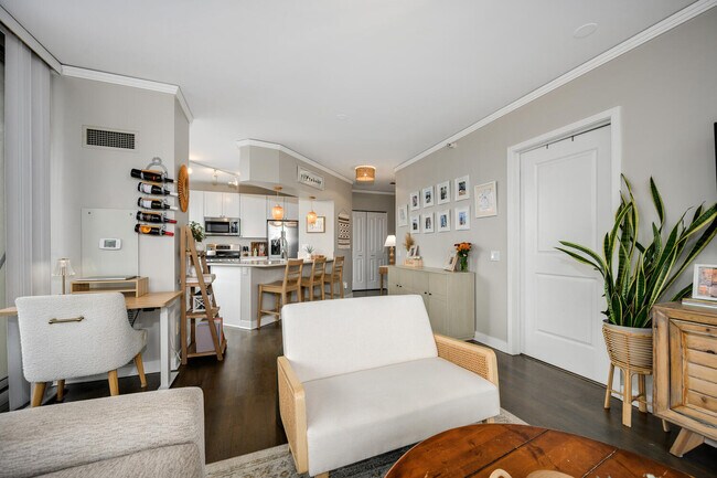 Jefferson Tower unit 904, Chicago, IL 60661 - photo 7