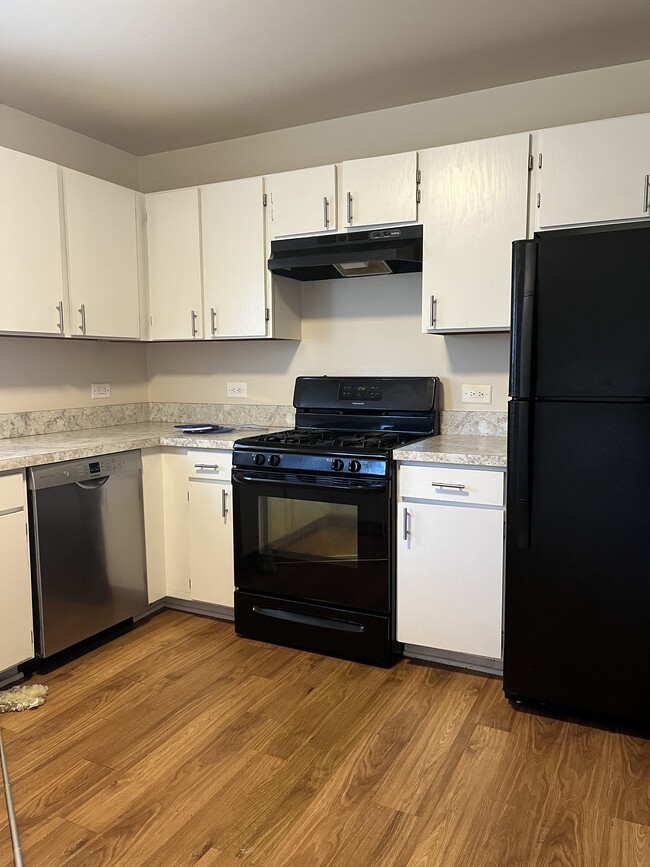 1871 Independence Ct, Gurnee, IL 60031 - photo 5