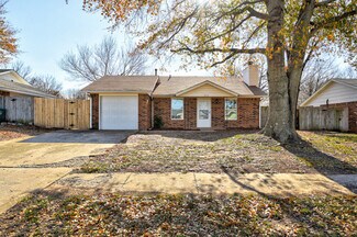 812 Peregrine Dr, Norman, OK 73072