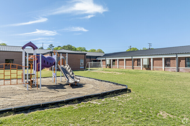 Saluda Primary School teaches essential skills that help students become successful in life.