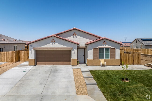 Mesa Linda residence blends Spanish and Mediterranean styles with inviting curb appeal.