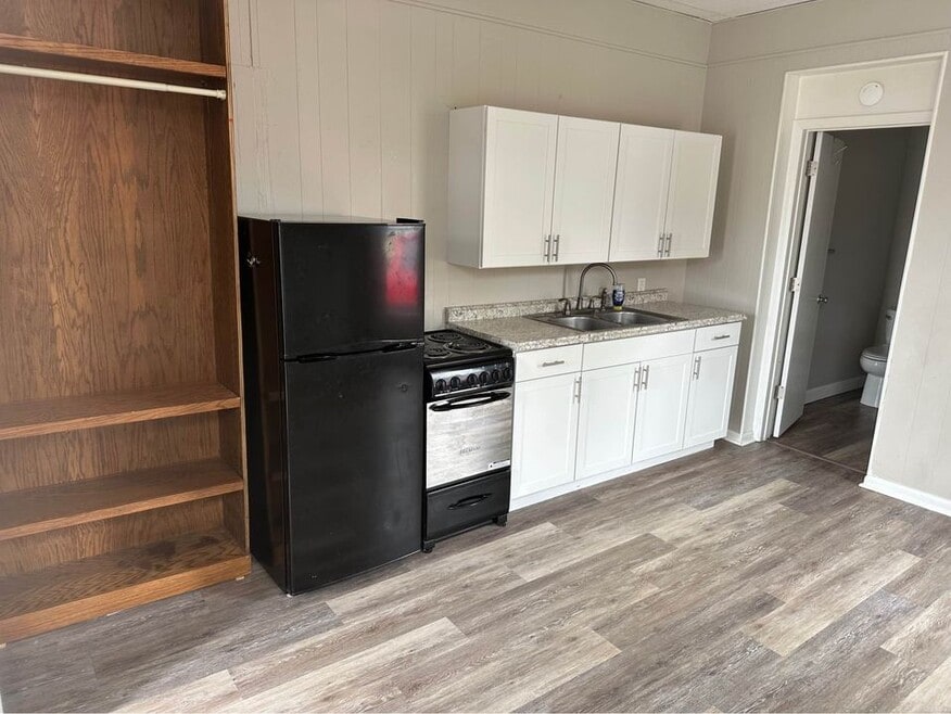 228 E Center st unit 102