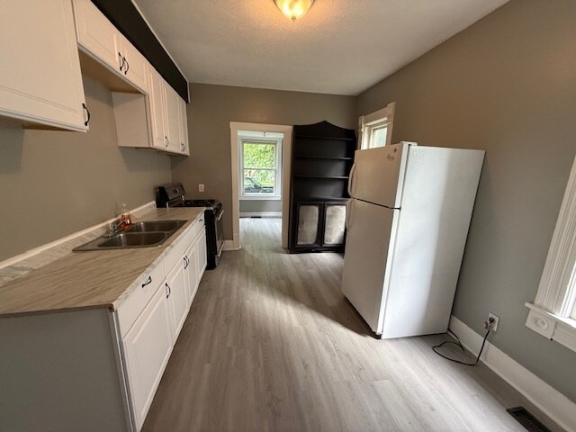 404 Wooster Rd N unit 1, Barberton, OH 44203 - photo 5