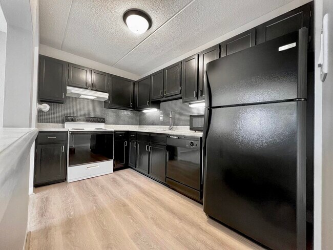 Kitchen & New Luxury Floor