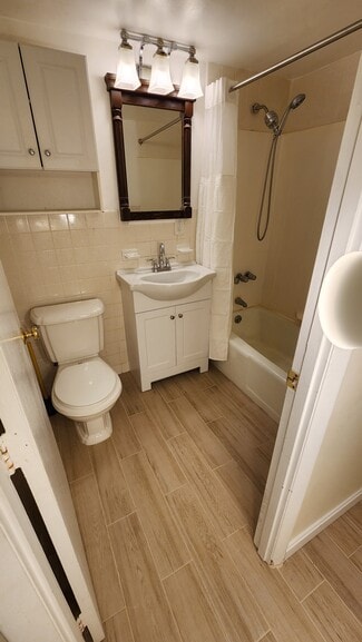 20 School Ave Unit A1, Waltham, MA 02453