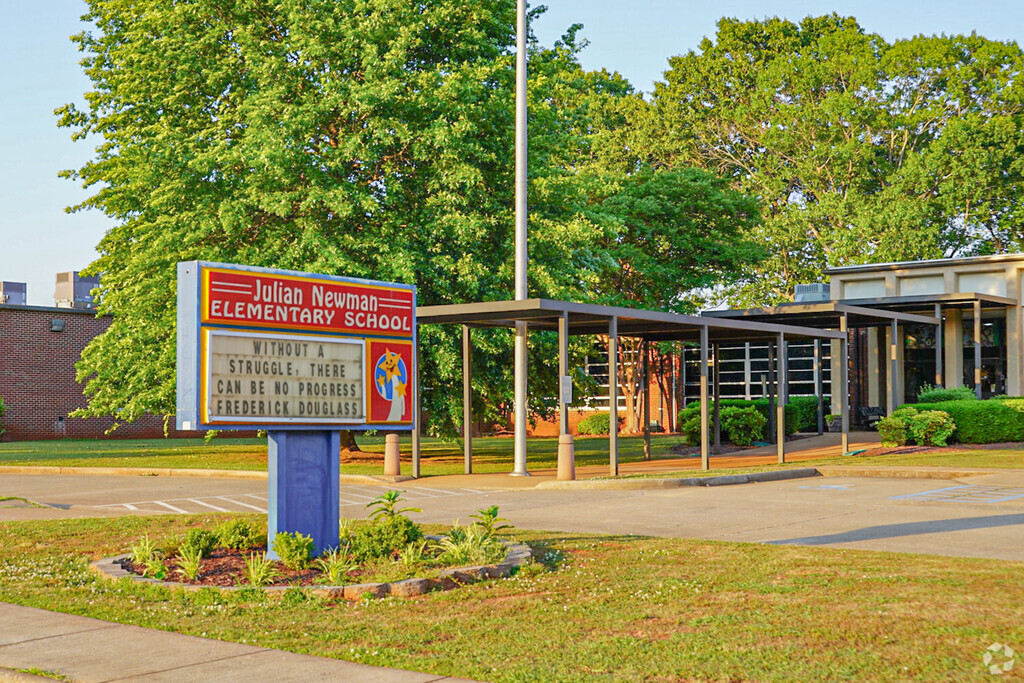 Julia Newman Elementary School is a highly-rated public elementary school in Athens, AL.