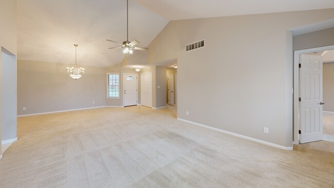 2133 Teakwood Ln unit L101, Highland, IN 46322 - photo 2