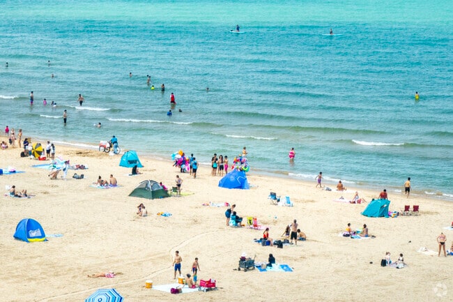 Montrose Beach is a family friendly free beach on Chicago's North shore.