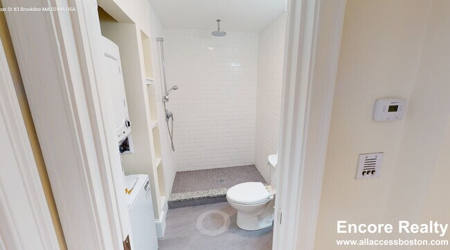 672 Washington St unit 3, Brookline, MA 02446 - photo 7