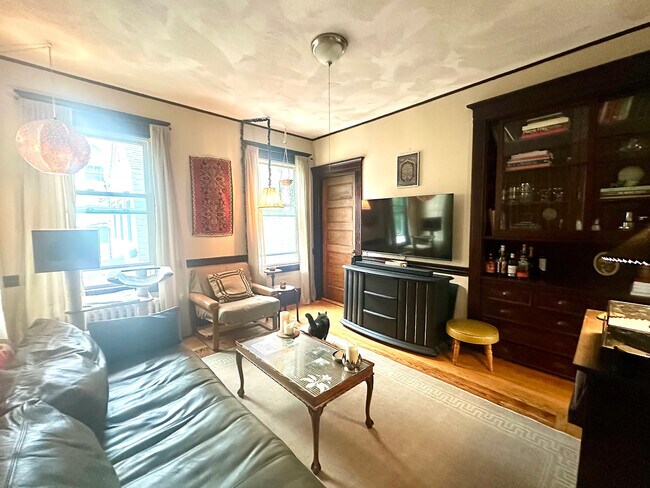 66 Fairbanks St unit 3, Brighton, MA 02135 - photo 4