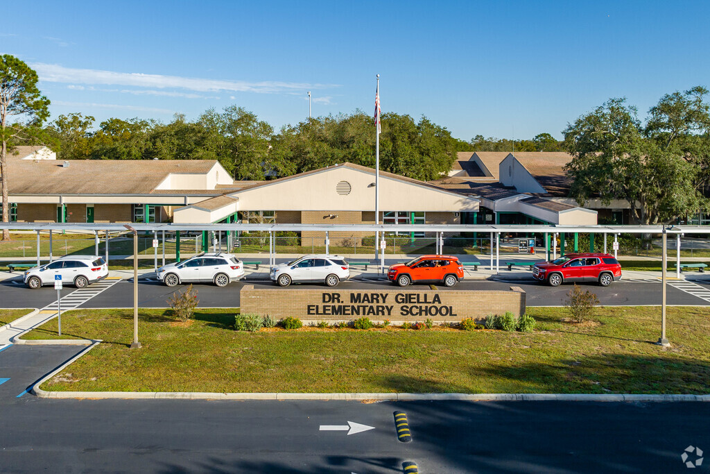Dr. Mary Giella Elementary has 593 students in grades PK, K-5.