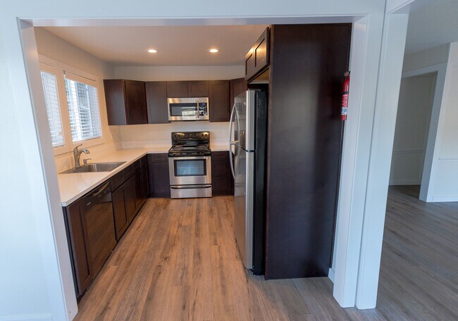 14603 SE Arista Dr unit . A, Milwaukie, OR 97267 - photo 6