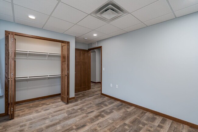 513 N Riverfront Dr unit 4, Mankato, MN 56001 - photo 7