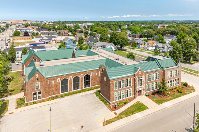 Leonardo Da Vinci School for Gifted Learners is located on 139 S. Monroe Ave. in Green Bay, WI.
