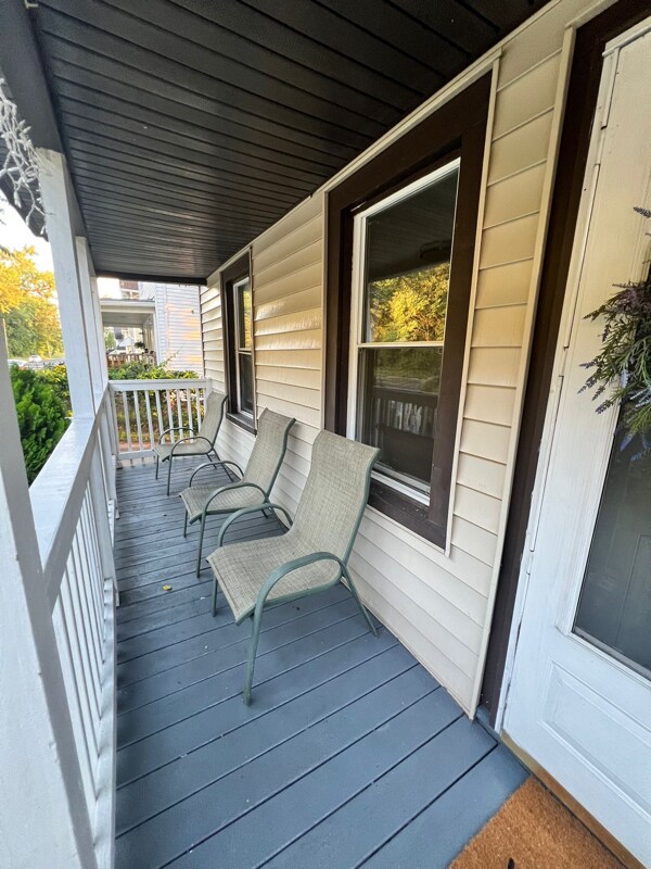 367 Zion St unit 1, Hartford, CT 06106 - photo 2