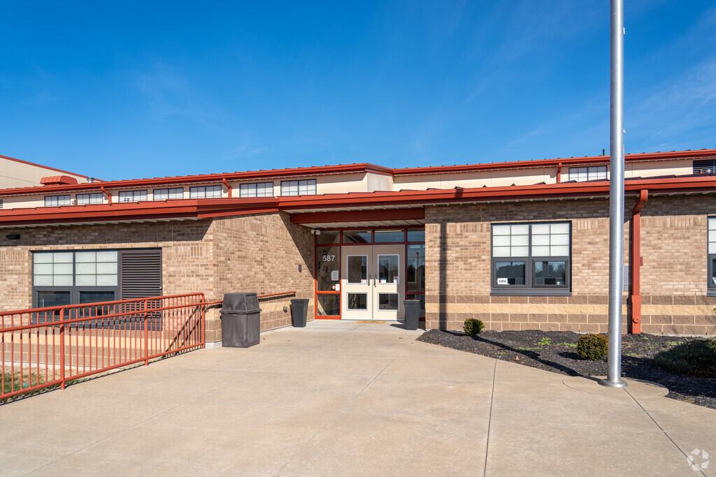 Flint Hill Elementary, located along Mexico road, teaches students K-5.