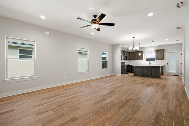 3921 Westway Ave, McAllen, TX 78501 - photo 4