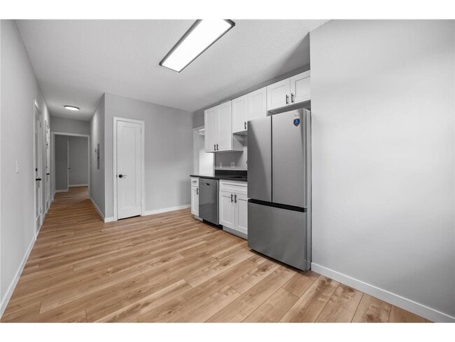 3379 Brownlow Ave unit 1, Minneapolis, MN 55426 - photo 4