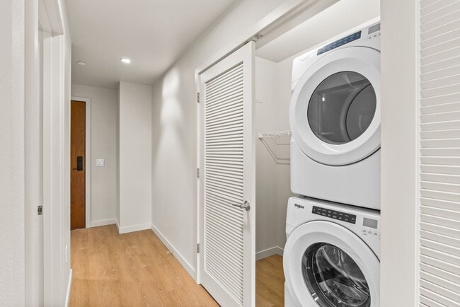 Portal Eugene, Eugene, OR 97401 - photo 3