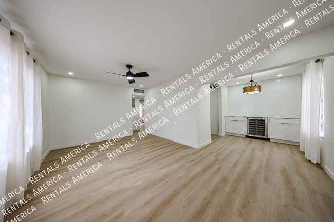 2047 E Virginia Ave, Phoenix, AZ 85006 - photo 2