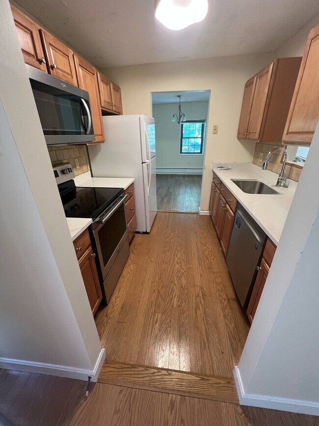 16 Winter St Unit 41C, Waltham, MA 02451