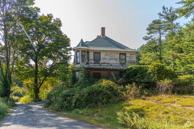 Snyder's Tavern is a local favorite of Olive residents.