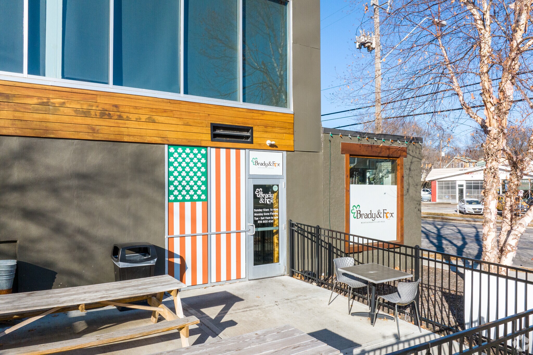 Brandy & Fox restaurant is a local favorite amongst Holmes Park residents.