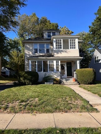 154 Edgemere Ave Unit 154 Edgemere Ave, West Hartford, CT 06110