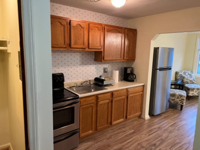 1678 Fort St unit 1, Lincoln Park, MI 48146 - photo 5