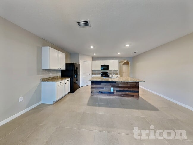 10212 Cloudburst Ct, Riverview, FL 33578 - photo 4