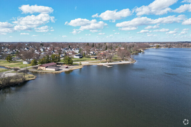 Kendallville is a quiet town located on Bixler Lake just north of Fort Wayne.