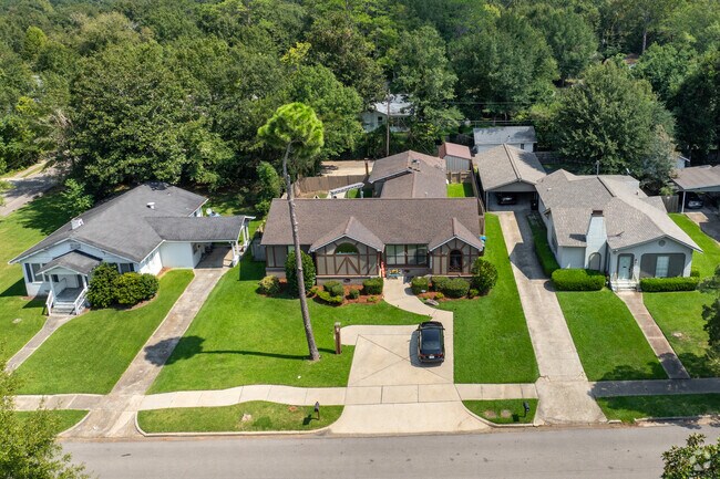 Rows of homes in The Heights-Avenues showcase elegant architecture.