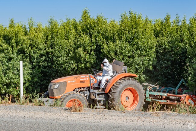 Farming activity can create dust pollution in the Kerman area.
