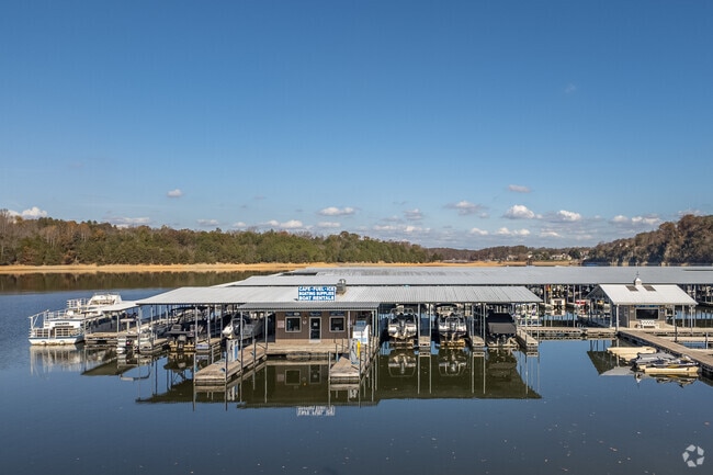 Rockingham Marina is located within the Oak Grove area.