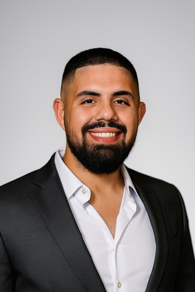 Agent Photo