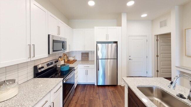 Station 75 Apartments at McDonough, Locust Grove, GA 30248 - photo 2