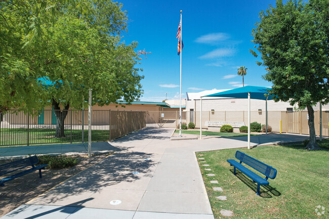 There's a focus on community engagement at Washington Elementary in Mesa.