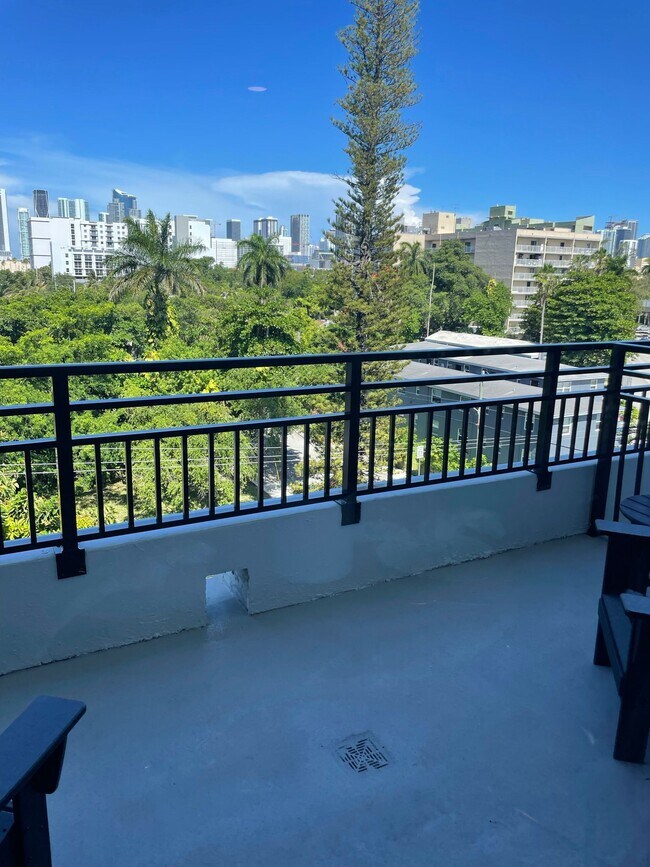 826 NW 12th St unit A1, Miami, FL 33136 - photo 5