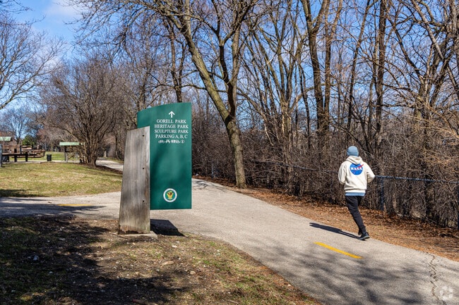 Run or bike along the winding trails at Lincolnwood Centennial Park.