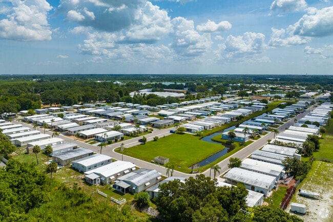 The majority of homes in Rubonia are resort style manufactured homes.