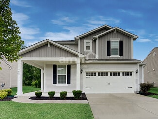 6605 Shooting Star Dr, Whitestown, IN 46075