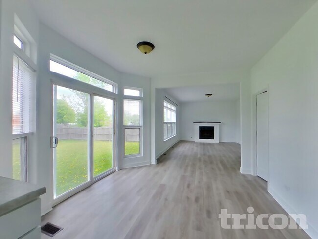 7217 Sutherland Ct, Plainfield, IL 60586 - photo 6