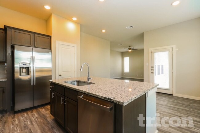 9835 Willow Creek Commerce Dr, Tomball, TX 77375 - photo 4