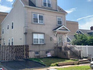5 Little St, East Orange, NJ 07017