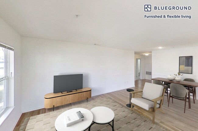 200 Avalon Dr unit FL1-ID3448A, Bedford, MA 01730 - photo 3