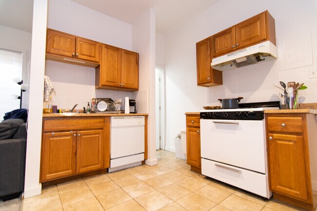 56 Brighton Ave unit 4, Allston, MA 02134 - photo 7
