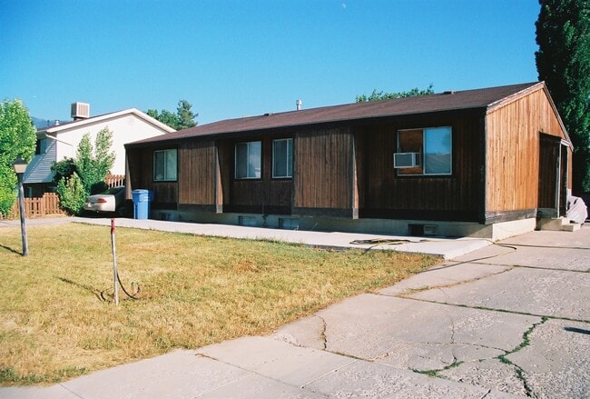 2 bed Pet Friendly Heat Paid Apartment