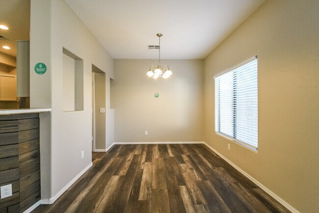 22243 N 29th Dr, Phoenix, AZ 85027 - photo 7